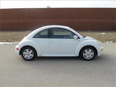 Used Volkswagen NewBeetle 2001 : $5250