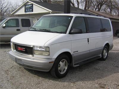Used GMC Safari 2000 : $3995