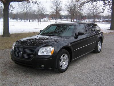 Used Dodge Magnum 2007 : $9500