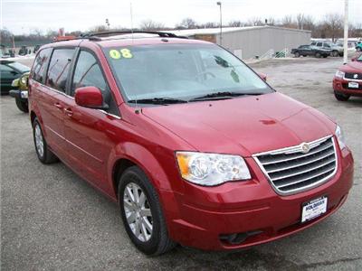 Used Chrysler TownCountry 2008 : $20195