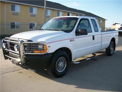 Used Ford F250 2001 : $3950