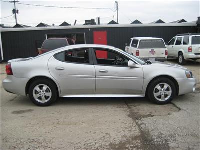 Used Pontiac GrandPrix 2008 : $10995