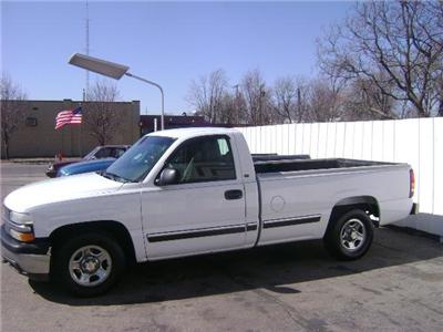 Used Chevrolet Silverado 2000 : $3999