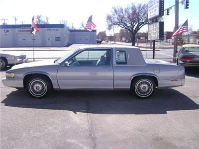 Used Cadillac Deville 1990 : $3999