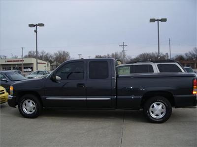 Used GMC Sierra 2004 : $0