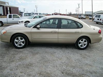 Used Ford Taurus 2001 : $5995