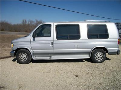 Used Ford E150 1992 : $1750