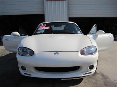 Used Mazda MX5Miata 2000 : $8500