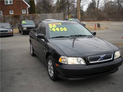 Used Volvo S40 2000 : $4450