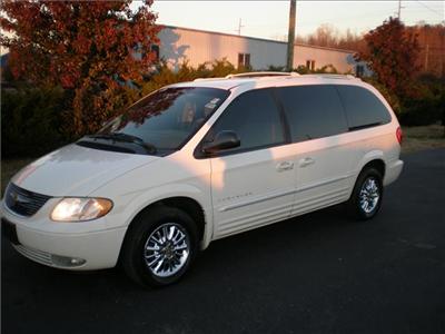 Used Chrysler TownandCountry 2001 : $0