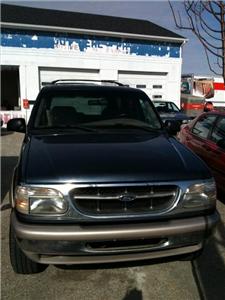 Used Ford Explorer 1998 : $5495
