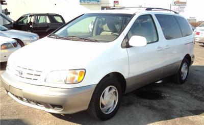 Used Toyota Sienna 2003 : $6599