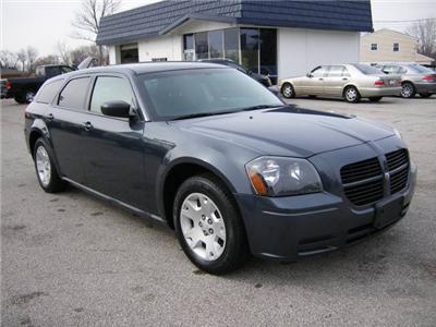 Used Dodge Magnum 2007 : $9495