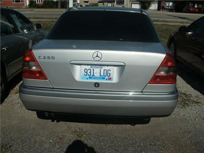 Used Mercedes-Benz CClass 1996 : $4950