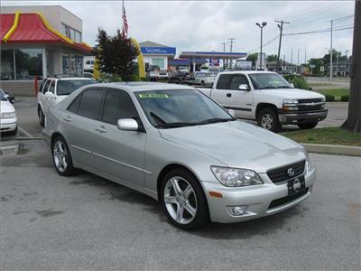 Used Lexus IS300 2002 : $13890