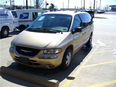 Used Chrysler TownandCountry 2000 : $3988