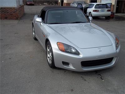 Used Honda S2000 2002 : $9995