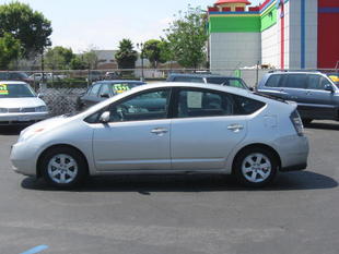 used Toyota Prius 2004 : $10995