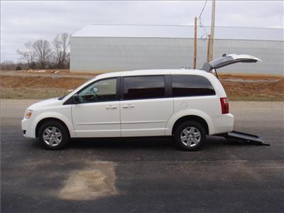 Used Dodge GrandCaravan 2009 : $17900