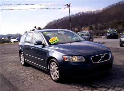 Used Volvo V50 2008 : $9995