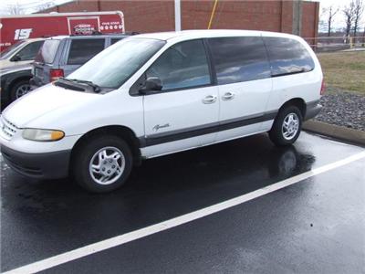 Used Plymouth GrandVoyager 1999 : $2699