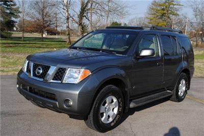 Used Nissan Pathfinder 2005 : $12450