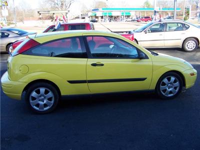 Used Ford Focus 2001 : $4999