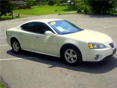 Used Pontiac GrandPrix 2006 : $5595