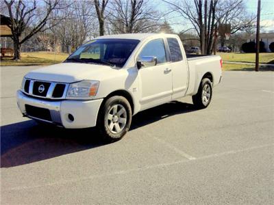 Used Nissan Titan 2004 : $10999