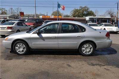 Used Ford Taurus 2005 : $0