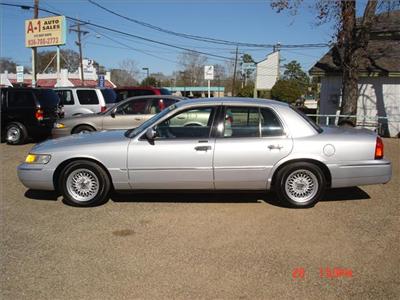 Used Mercury GrandMarquis 2002 : $4975