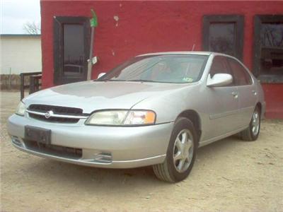 Used Nissan Altima 1999 : $4995