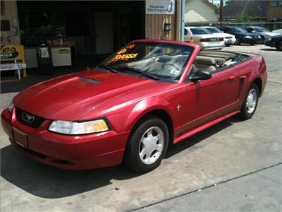 Used Ford Mustang 2000 : $0