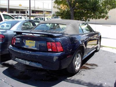 Used Ford Mustang 2001 : $0