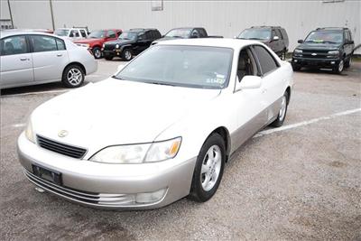 Used Lexus ES300 1999 : $4000