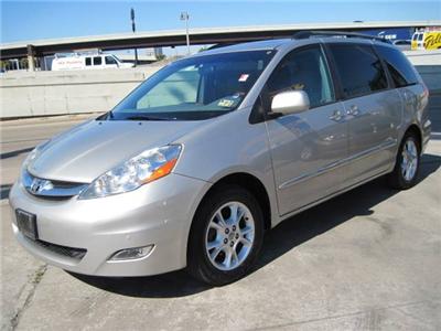 Used Toyota Sienna 2006 : $17995