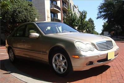 Used Mercedes-Benz CClass 2004 : $10500