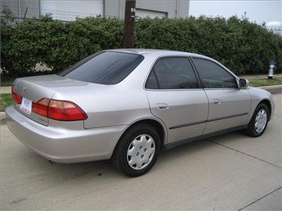Used Honda Accord 1999 : $0