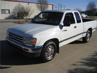 Used Toyota T100 1998 : $0