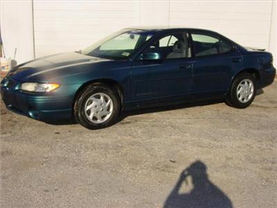 Used Pontiac GrandPrix 2002 : $3990