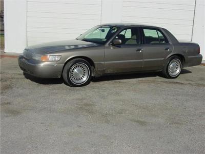 Used Mercury GrandMarquis 2001 : $3980