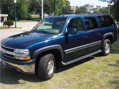 Used Chevrolet Suburban 2002 : $9167