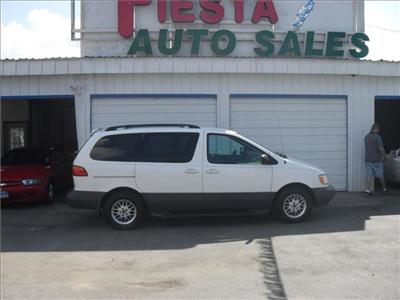 Used Toyota Sienna 1999 : $7500