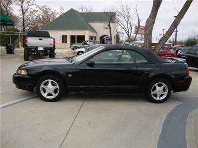 Used Ford Mustang 2000 : $4500