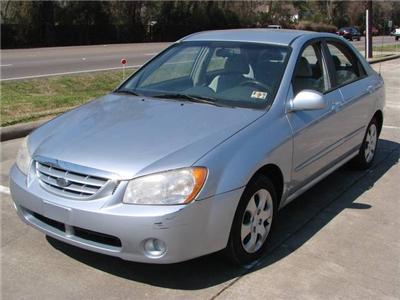 Used Kia Spectra 2004 : $4991