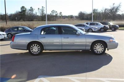 Used Lincoln TownCar 2007 : $17995