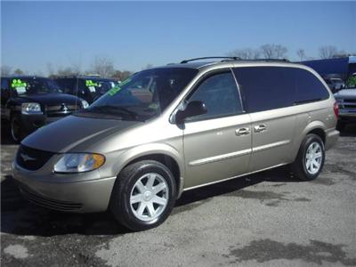 Used Chrysler TownandCountry 2003 : $6800