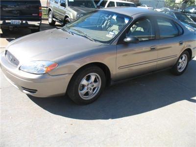 Used Ford Taurus 2005 : $4995