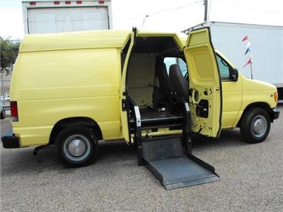 Used Ford E250 2002 : $6500