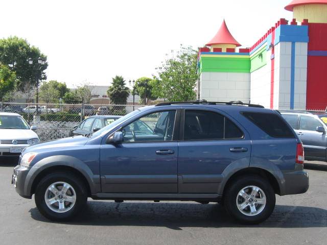Used Kia Sorento 2004 : $8995